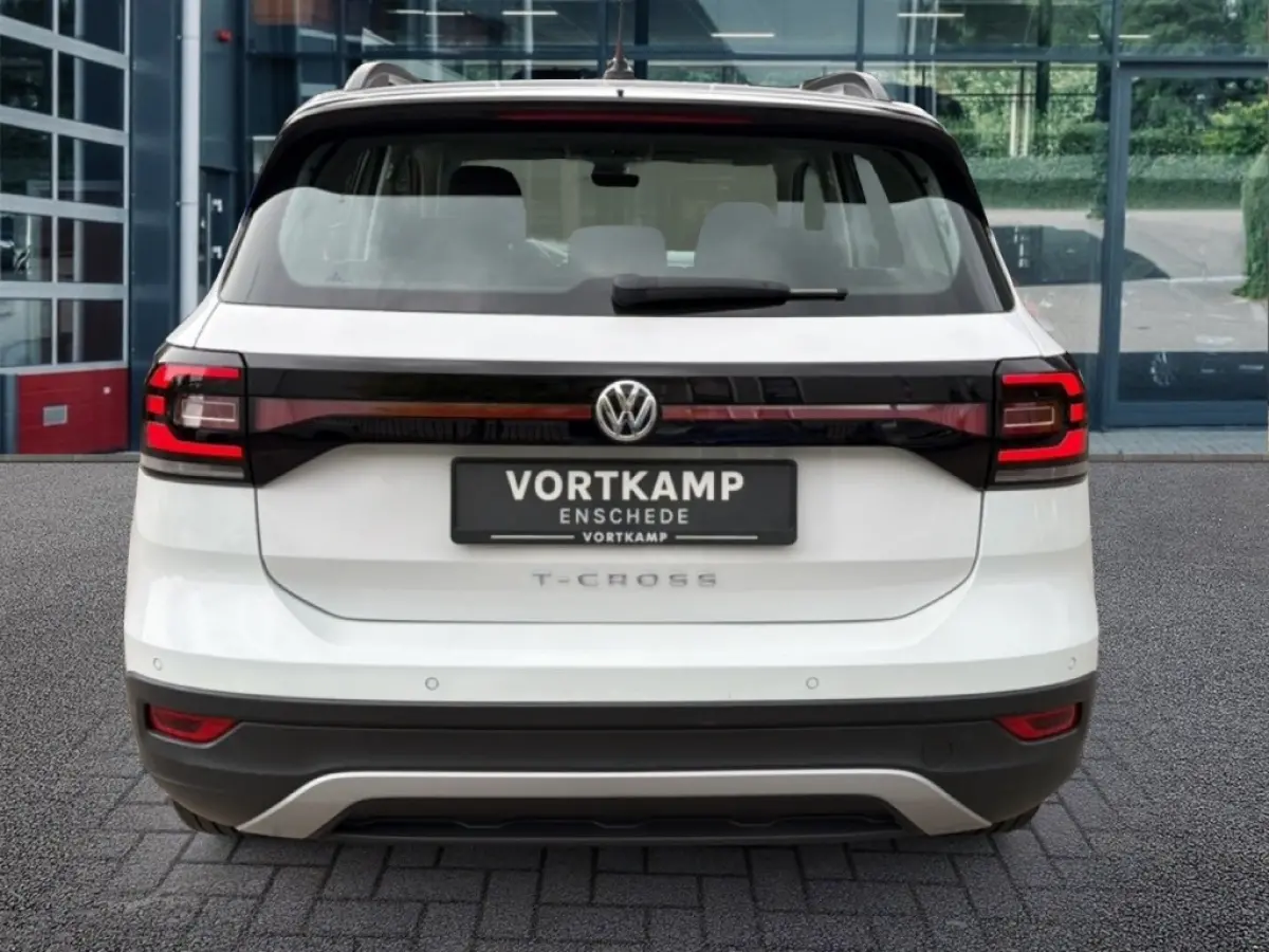1.0 TSI LIFE 95PK ACC/STOELVERW/PDC