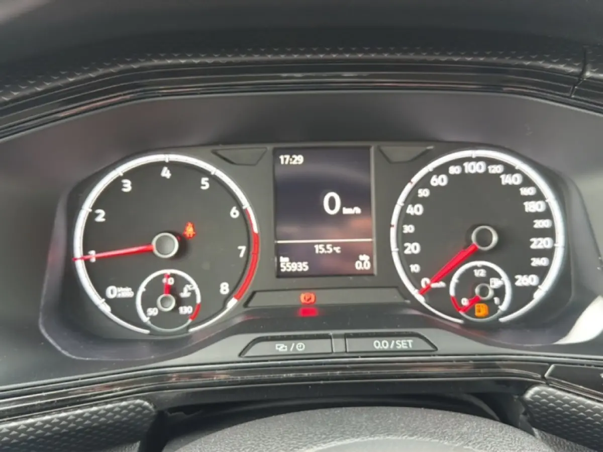 1.0 TSI LIFE 95PK ACC/STOELVERW/PDC