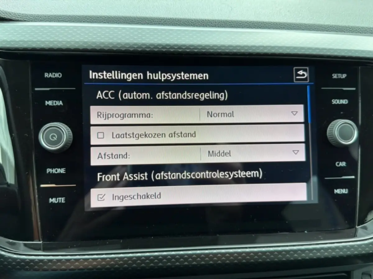 1.0 TSI LIFE 95PK ACC/STOELVERW/PDC