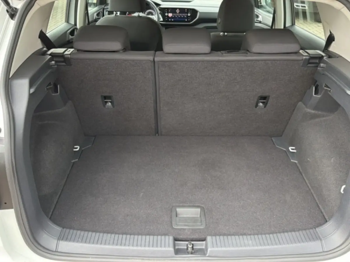 1.0 TSI LIFE 95PK ACC/STOELVERW/PDC