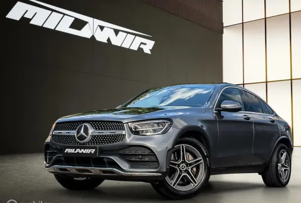 300 4MATIC Coupé AMG Line