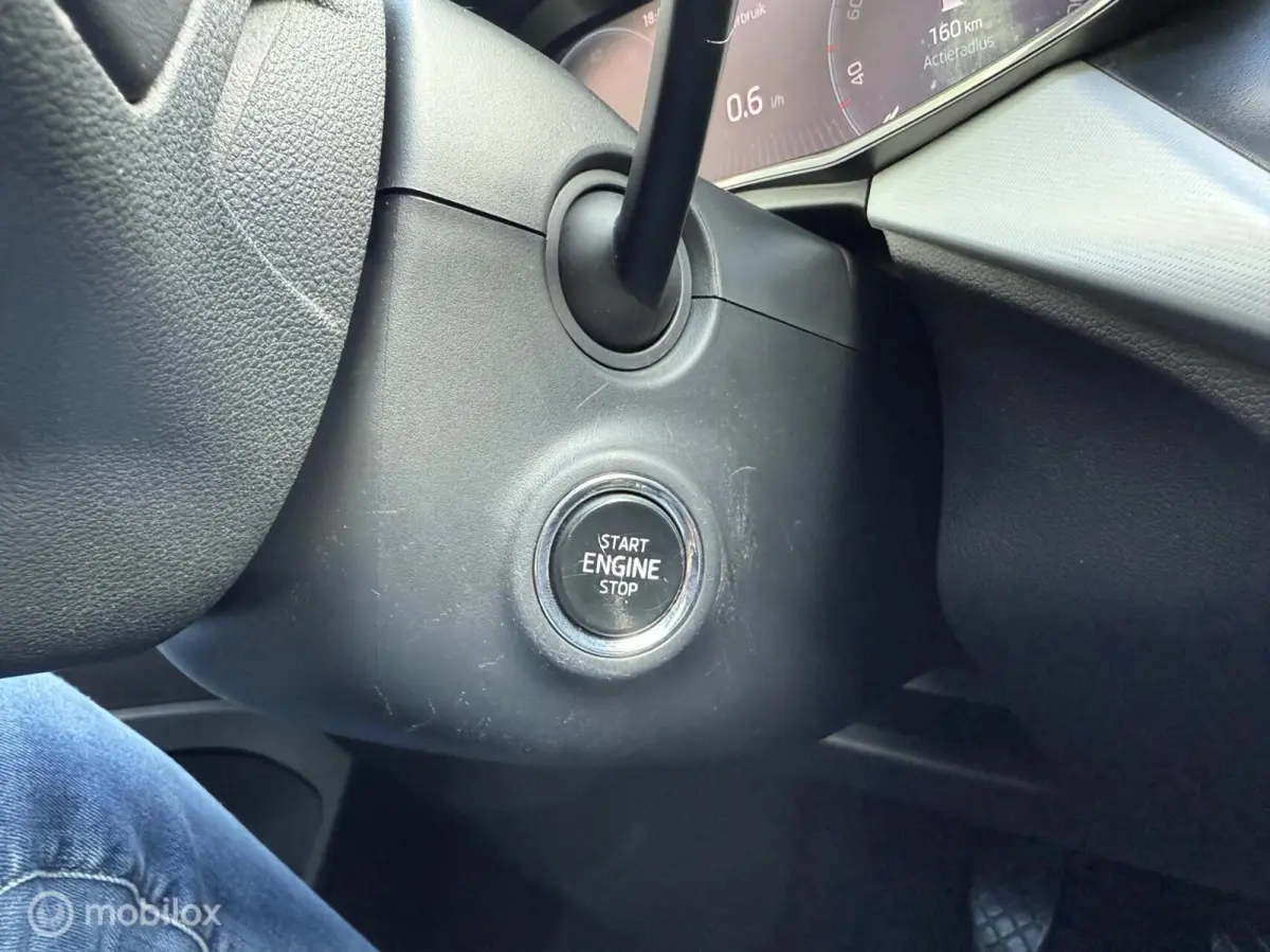 1.0 TSI Ambition | BTW | CARPLAY | CLIMA