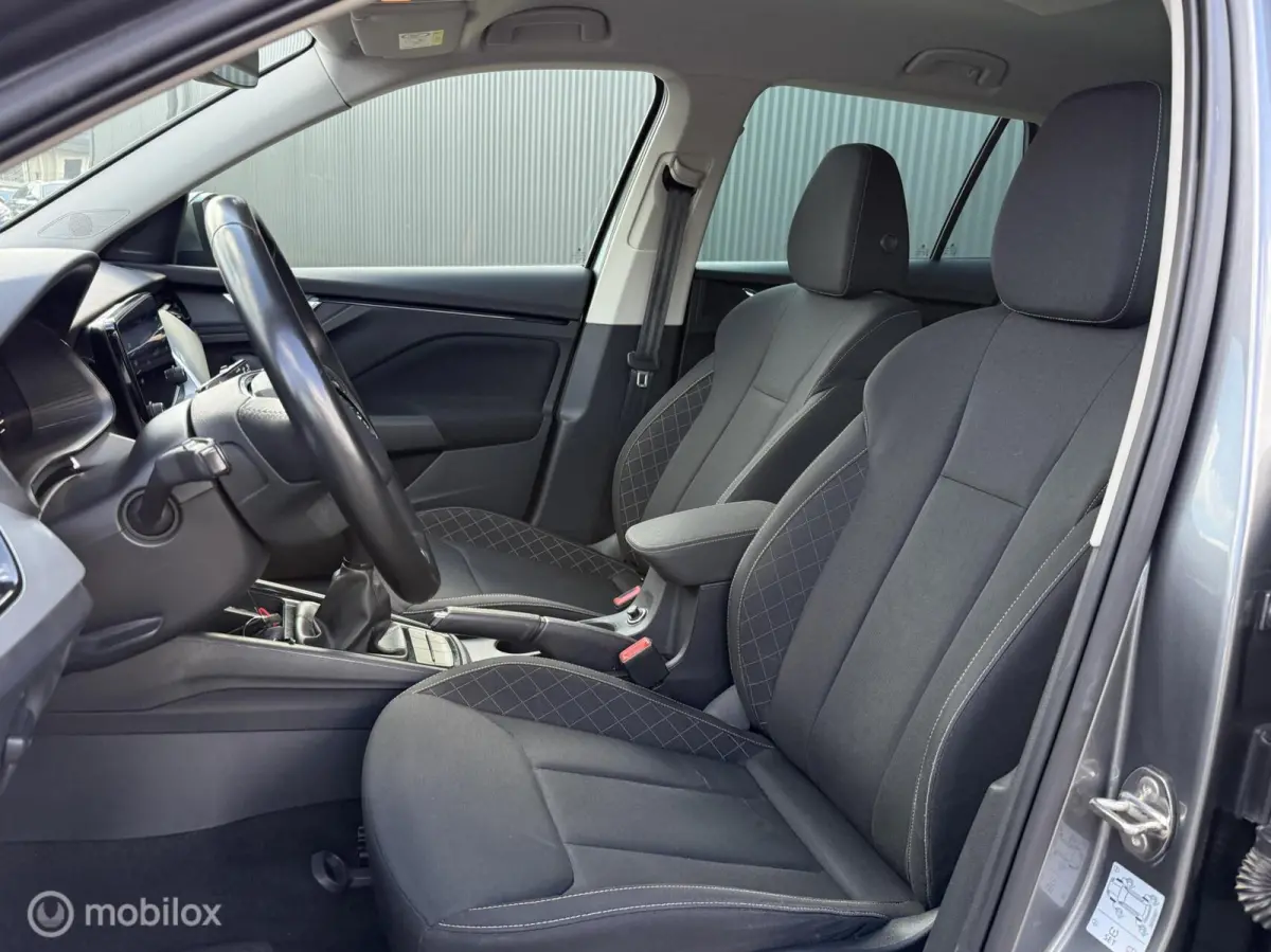 1.0 TSI Ambition | BTW | CARPLAY | CLIMA