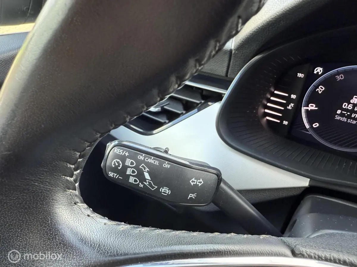 1.0 TSI Ambition | BTW | CARPLAY | CLIMA