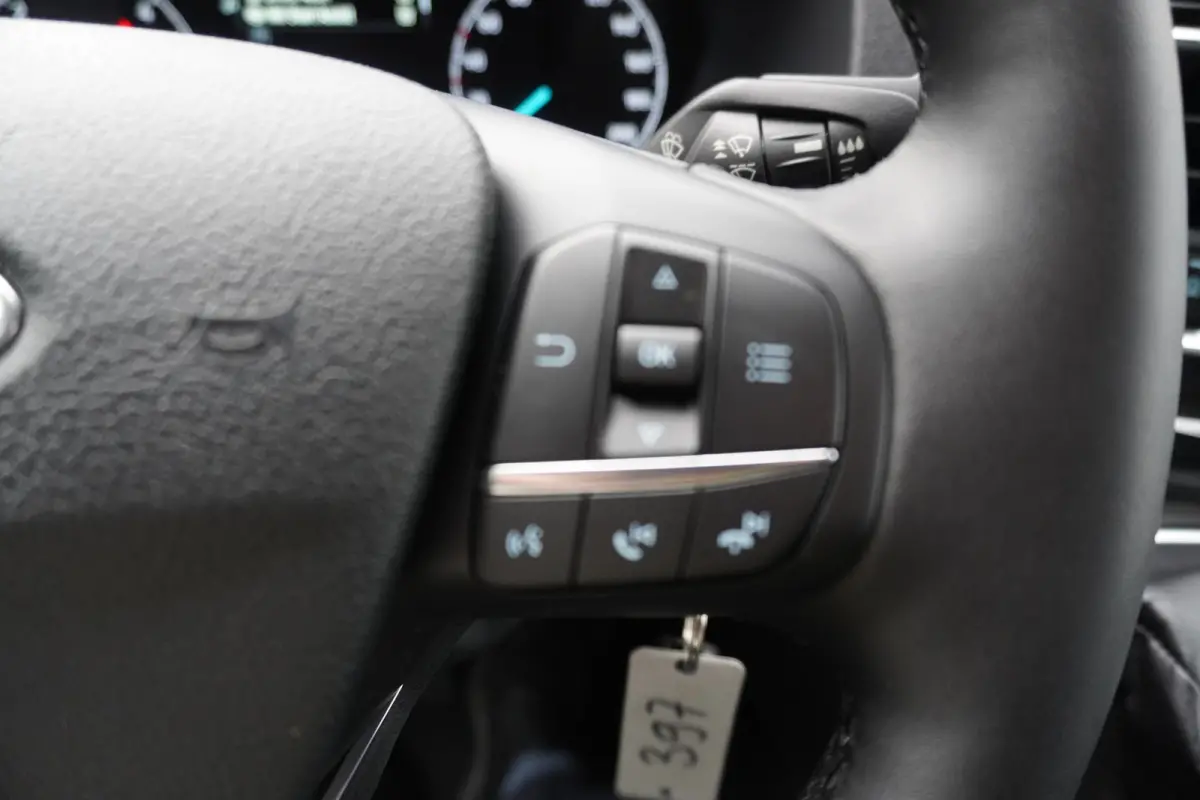 300S 2.0 TDCI 130PK L1H1 Limited Active edition Nr. V098 | Airco | Cruise | Apple-Android auto