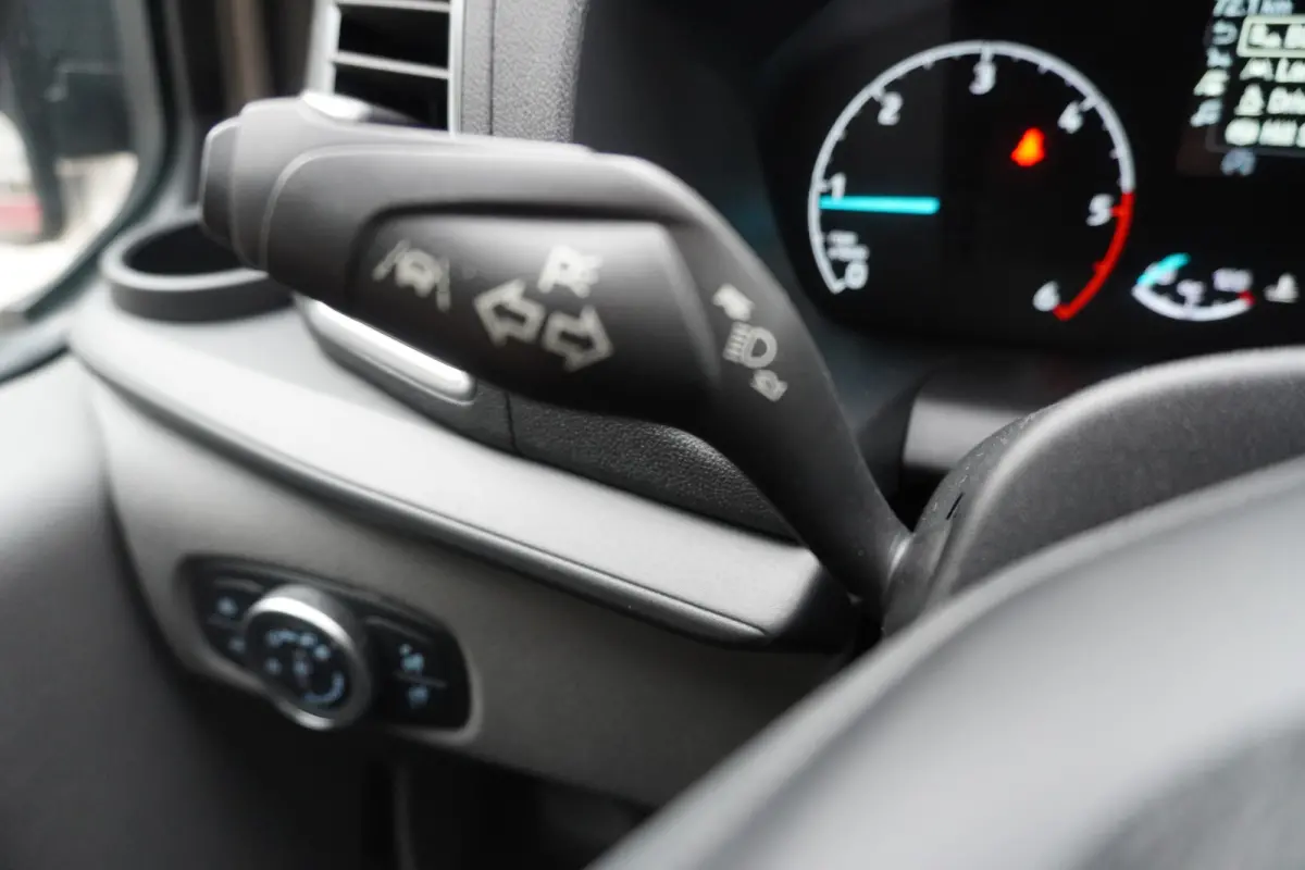 300S 2.0 TDCI 130PK L1H1 Limited Active edition Nr. V098 | Airco | Cruise | Apple-Android auto