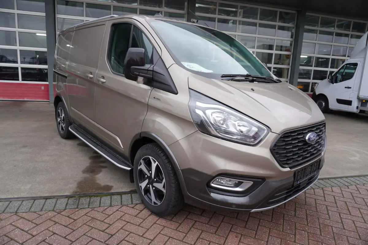 300S 2.0 TDCI 130PK L1H1 Limited Active edition Nr. V098 | Airco | Cruise | Apple-Android auto