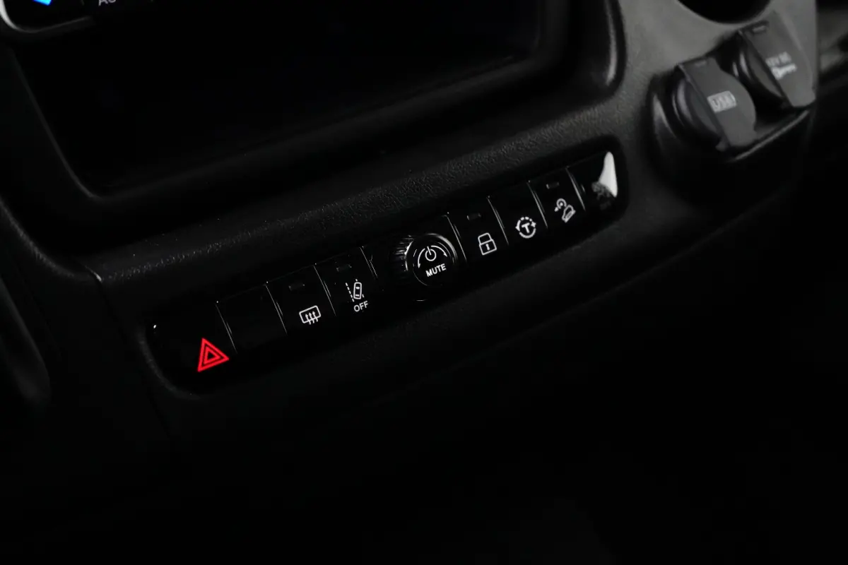 2.2 BlueHDi 140 S&S L3H2 3.5t | BPM vrij | | 2 zitplaatsen rechtsvoor | Achteruitrijcamera | Cruise control