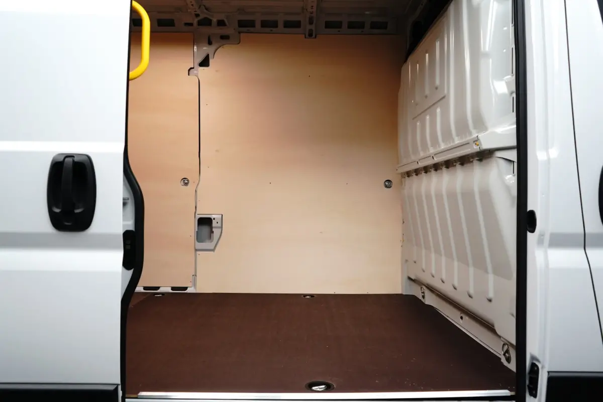 2.2 BlueHDi 140 S&S L3H2 3.5t | BPM vrij | | 2 zitplaatsen rechtsvoor | Achteruitrijcamera | Cruise control