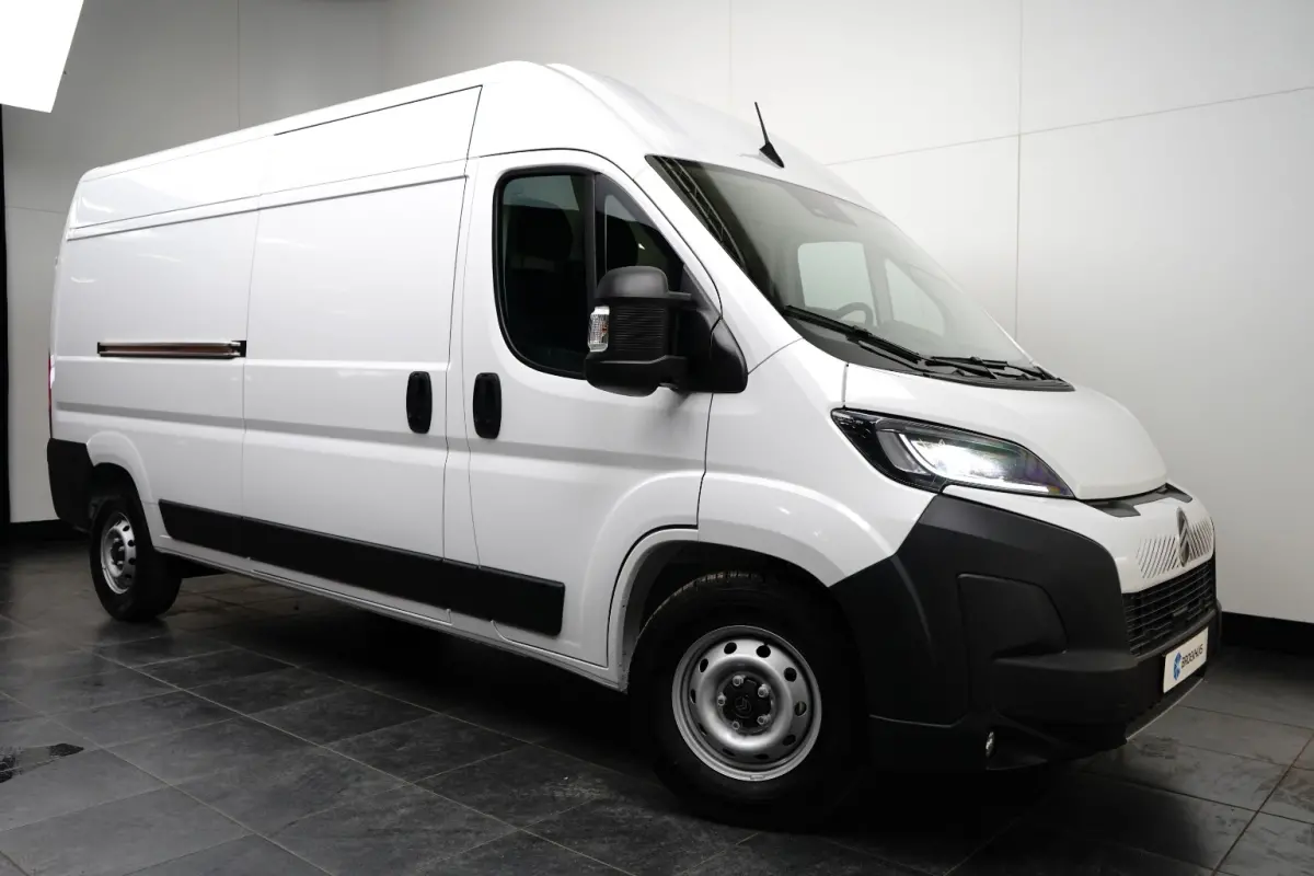 2.2 BlueHDi 140 S&S L3H2 3.5t | BPM vrij | | 2 zitplaatsen rechtsvoor | Achteruitrijcamera | Cruise control