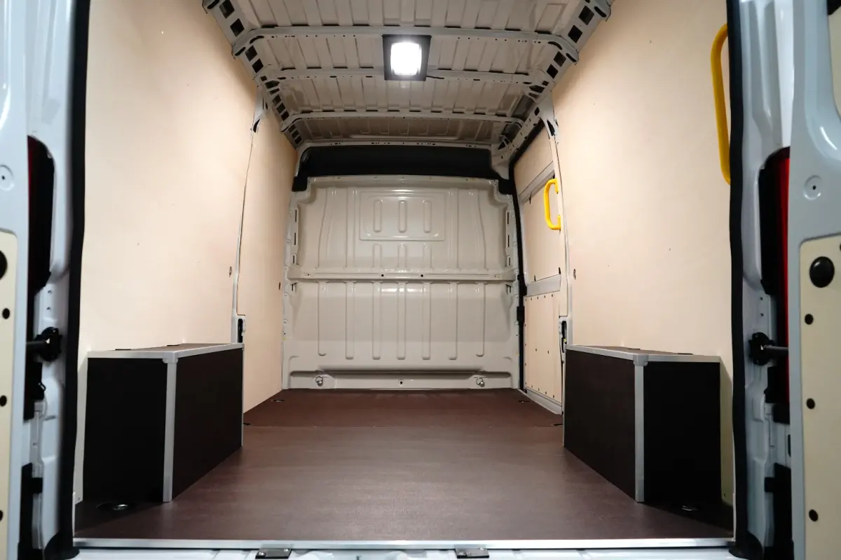 2.2 BlueHDi 140 S&S L3H2 3.5t | BPM vrij | | 2 zitplaatsen rechtsvoor | Achteruitrijcamera | Cruise control