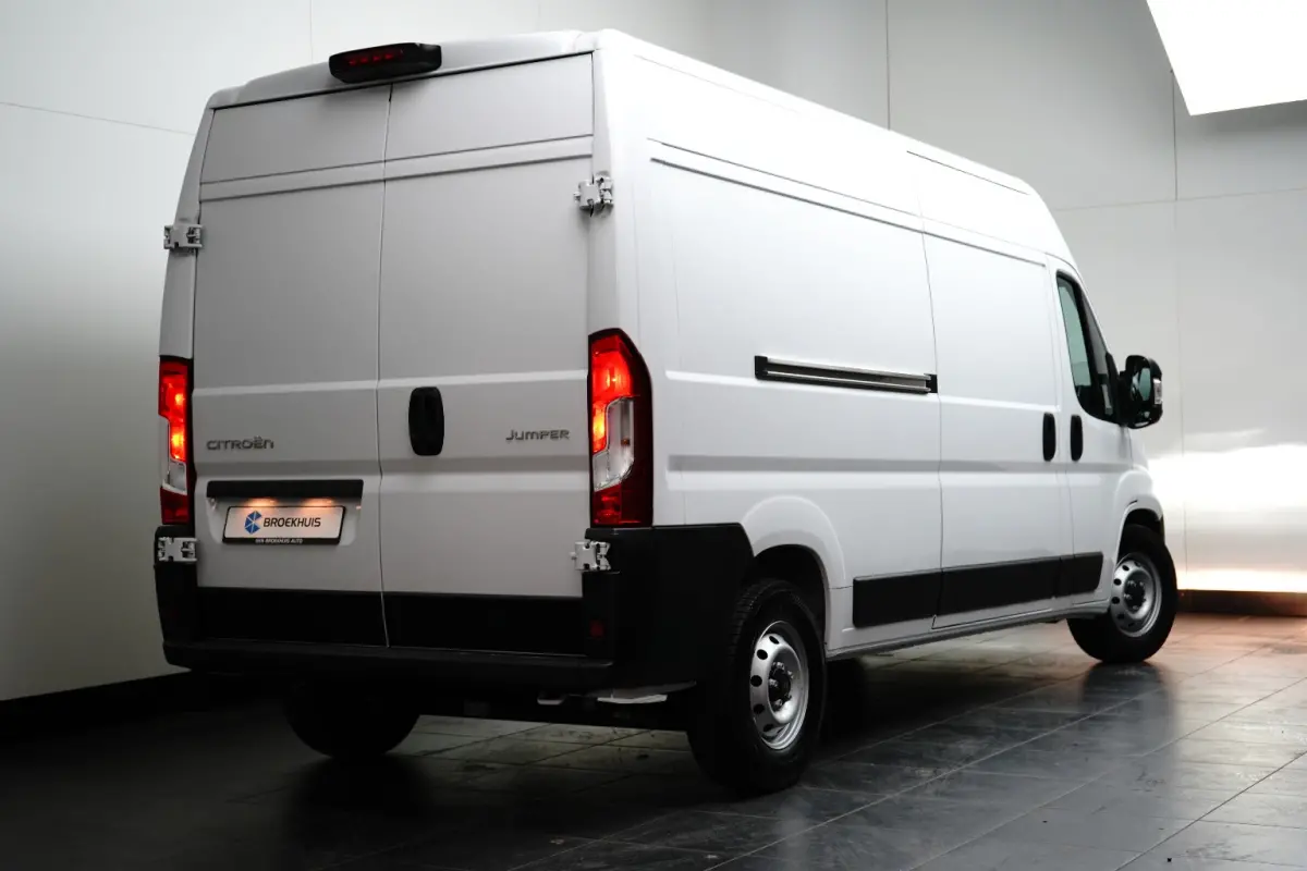 2.2 BlueHDi 140 S&S L3H2 3.5t | BPM vrij | | 2 zitplaatsen rechtsvoor | Achteruitrijcamera | Cruise control