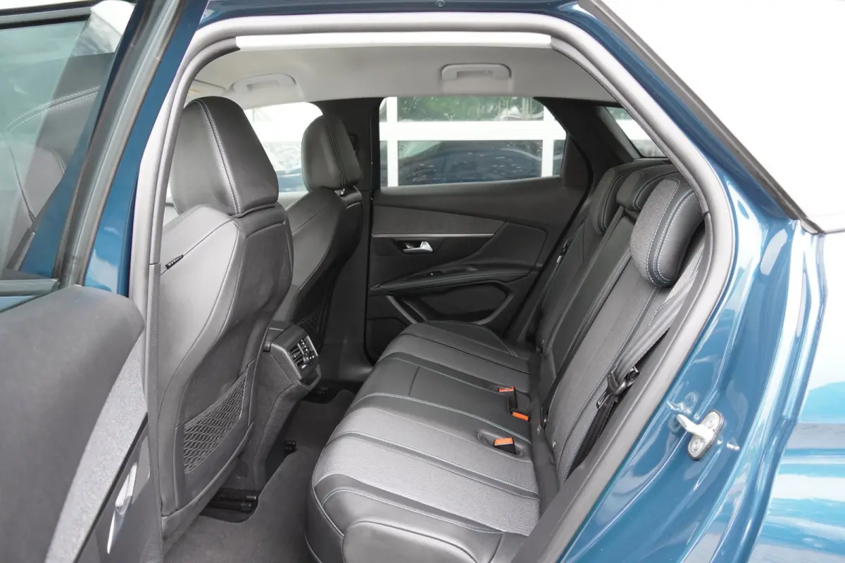 1.6 HYbrid Allure Business NAP Clima/Cruise/Cam