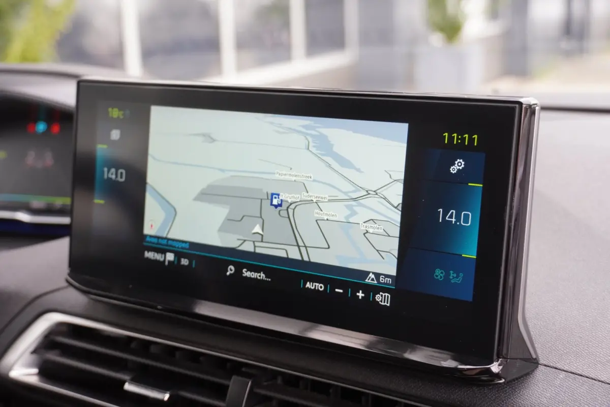 1.6 HYbrid Allure Business NAP Clima/Cruise/Cam