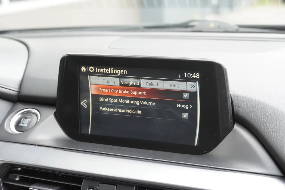 2.0 SkyActiv-G 165PK NAP Leder/BOSE/Navi
