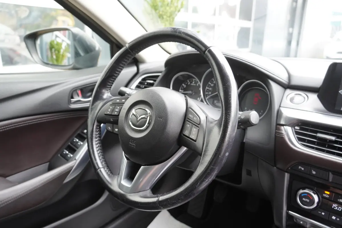 2.0 SkyActiv-G 165PK NAP Leder/BOSE/Navi