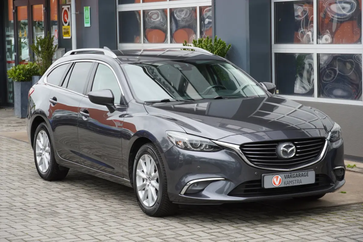 2.0 SkyActiv-G 165PK NAP Leder/BOSE/Navi