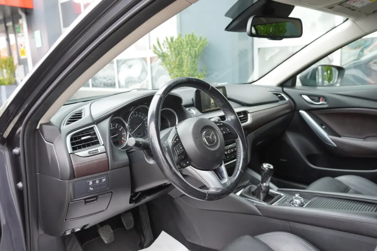2.0 SkyActiv-G 165PK NAP Leder/BOSE/Navi
