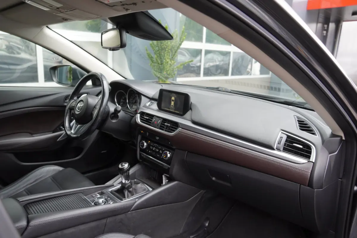 2.0 SkyActiv-G 165PK NAP Leder/BOSE/Navi
