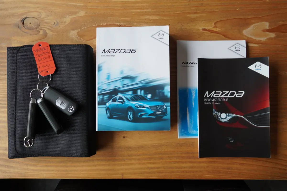 2.0 SkyActiv-G 165PK NAP Leder/BOSE/Navi