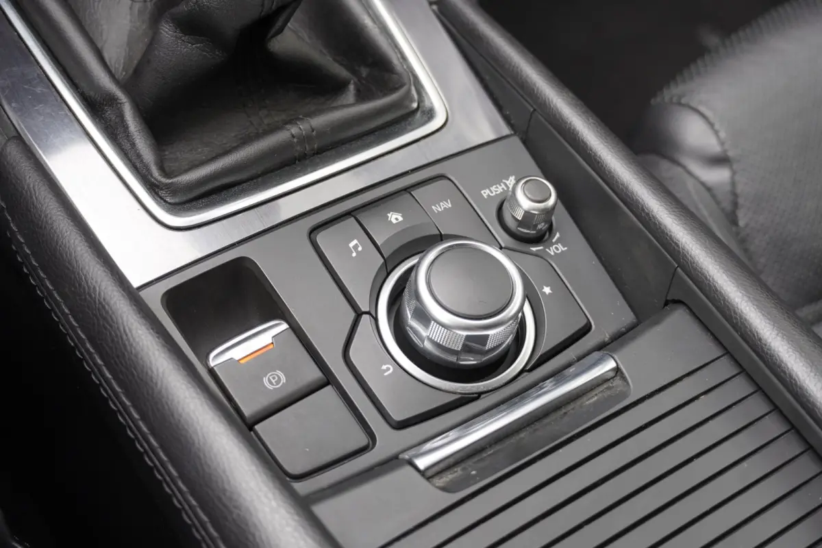2.0 SkyActiv-G 165PK NAP Leder/BOSE/Navi