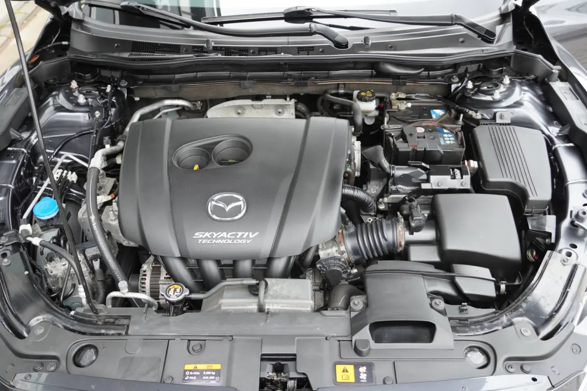 2.0 SkyActiv-G 165PK NAP Leder/BOSE/Navi