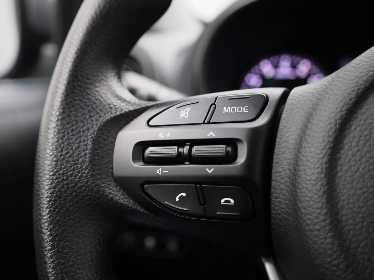1.0 MPI 67 Pure | APPLE CARPLAY | AIRCO | BLUETOOTH | CENTRALE DEUR VERGRENDELING | 5-DEURS | RADIO | MULTIFUNCTIONEEL STUURWIEL |
