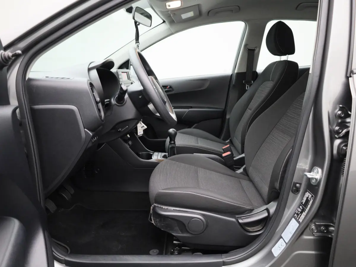 1.0 MPI 67 Pure | APPLE CARPLAY | AIRCO | BLUETOOTH | CENTRALE DEUR VERGRENDELING | 5-DEURS | RADIO | MULTIFUNCTIONEEL STUURWIEL |