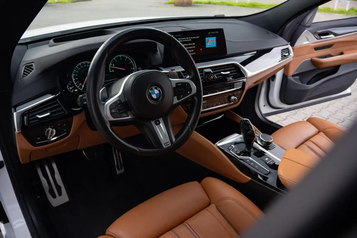 Gran Turismo 640i xDrive M-Sport|Panoramadak|Trekhaak|CarPlay|Harmen&Kardon|HUD|Memory|Ambiente|High Executive|Full Option|Dealer Onderhouden