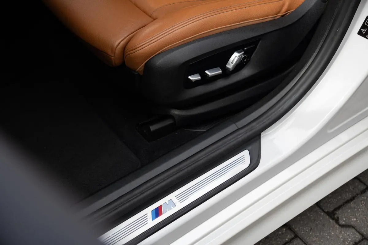 Gran Turismo 640i xDrive M-Sport|Panoramadak|Trekhaak|CarPlay|Harmen&Kardon|HUD|Memory|Ambiente|High Executive|Full Option|Dealer Onderhouden