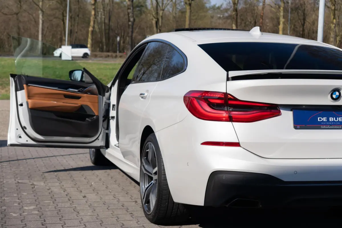 Gran Turismo 640i xDrive M-Sport|Panoramadak|Trekhaak|CarPlay|Harmen&Kardon|HUD|Memory|Ambiente|High Executive|Full Option|Dealer Onderhouden