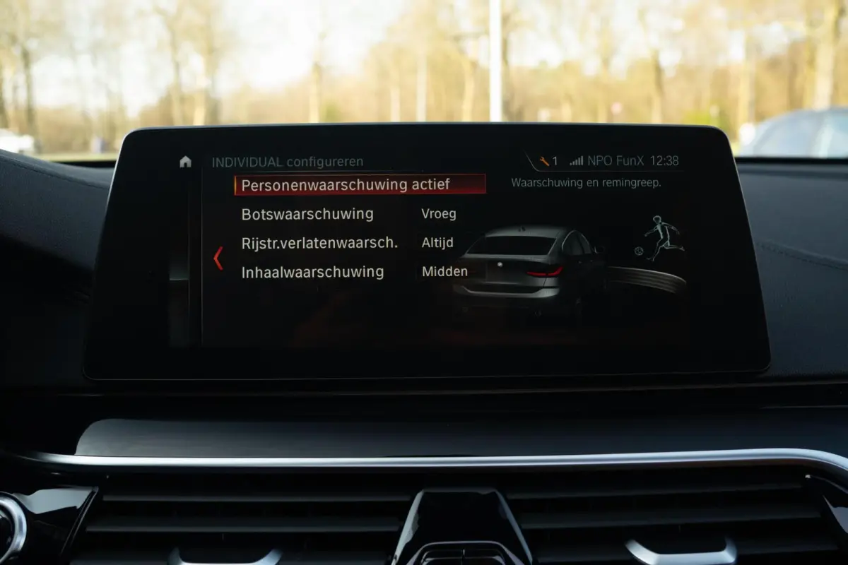 Gran Turismo 640i xDrive M-Sport|Panoramadak|Trekhaak|CarPlay|Harmen&Kardon|HUD|Memory|Ambiente|High Executive|Full Option|Dealer Onderhouden