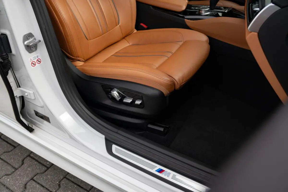 Gran Turismo 640i xDrive M-Sport|Panoramadak|Trekhaak|CarPlay|Harmen&Kardon|HUD|Memory|Ambiente|High Executive|Full Option|Dealer Onderhouden