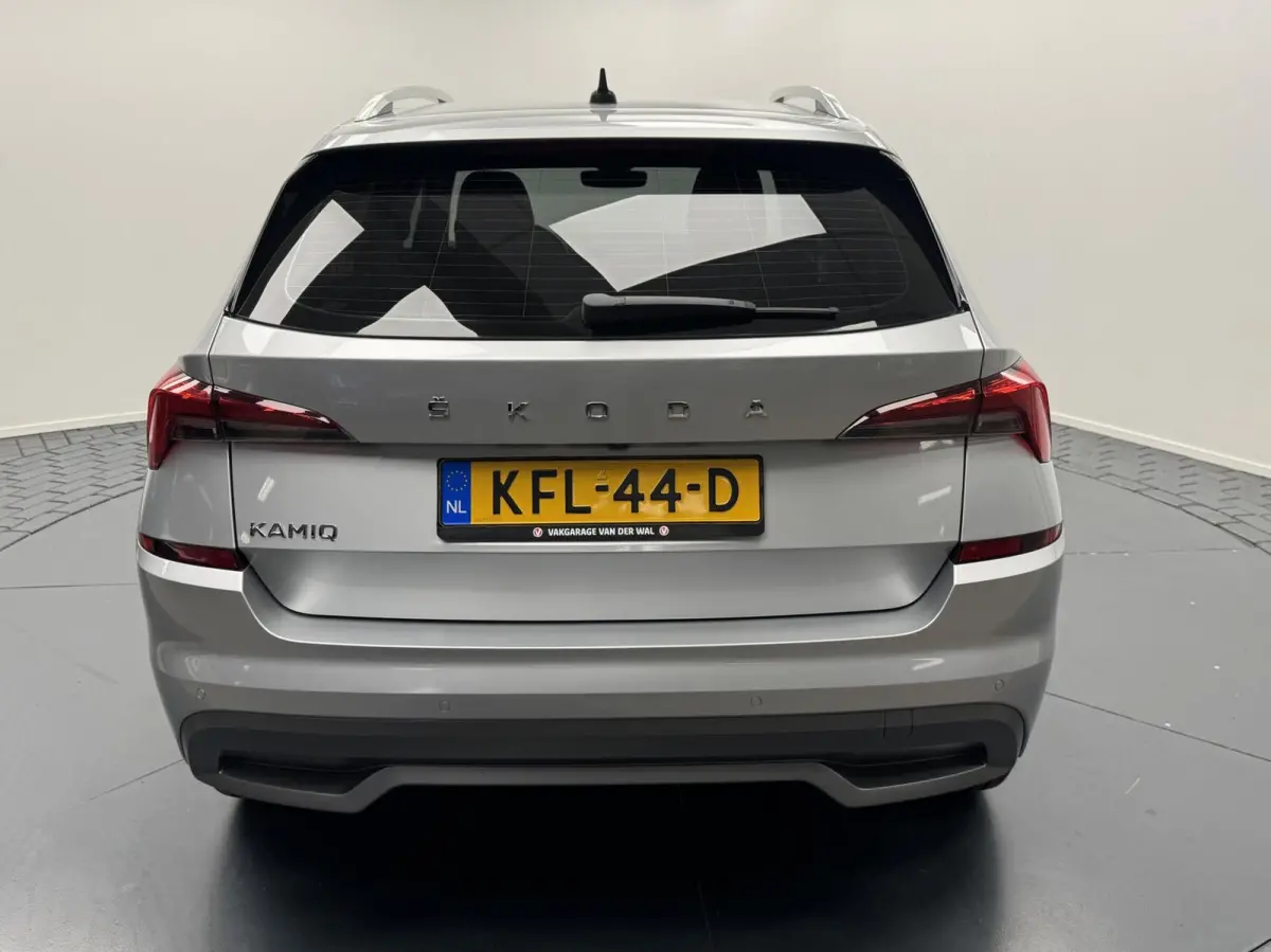 1.0 TSi Edition Automaat-Navigatie-Adapt.Cr.contr-Clima-Camera-Carplay-Parkeersensoren-Trekhaak-Lm17''velgen-Virtual