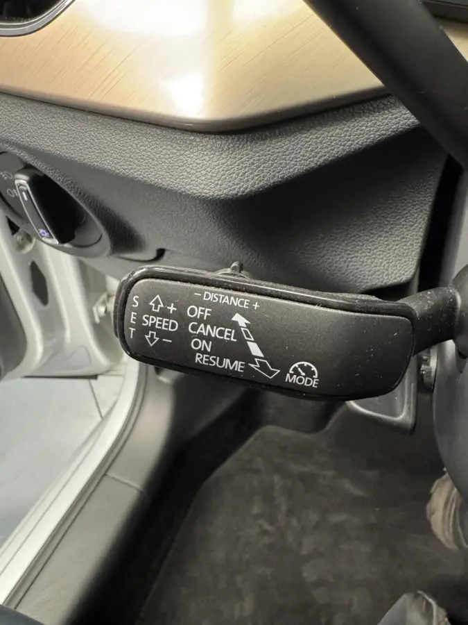 1.0 TSi Edition Automaat-Navigatie-Adapt.Cr.contr-Clima-Camera-Carplay-Parkeersensoren-Trekhaak-Lm17''velgen-Virtual