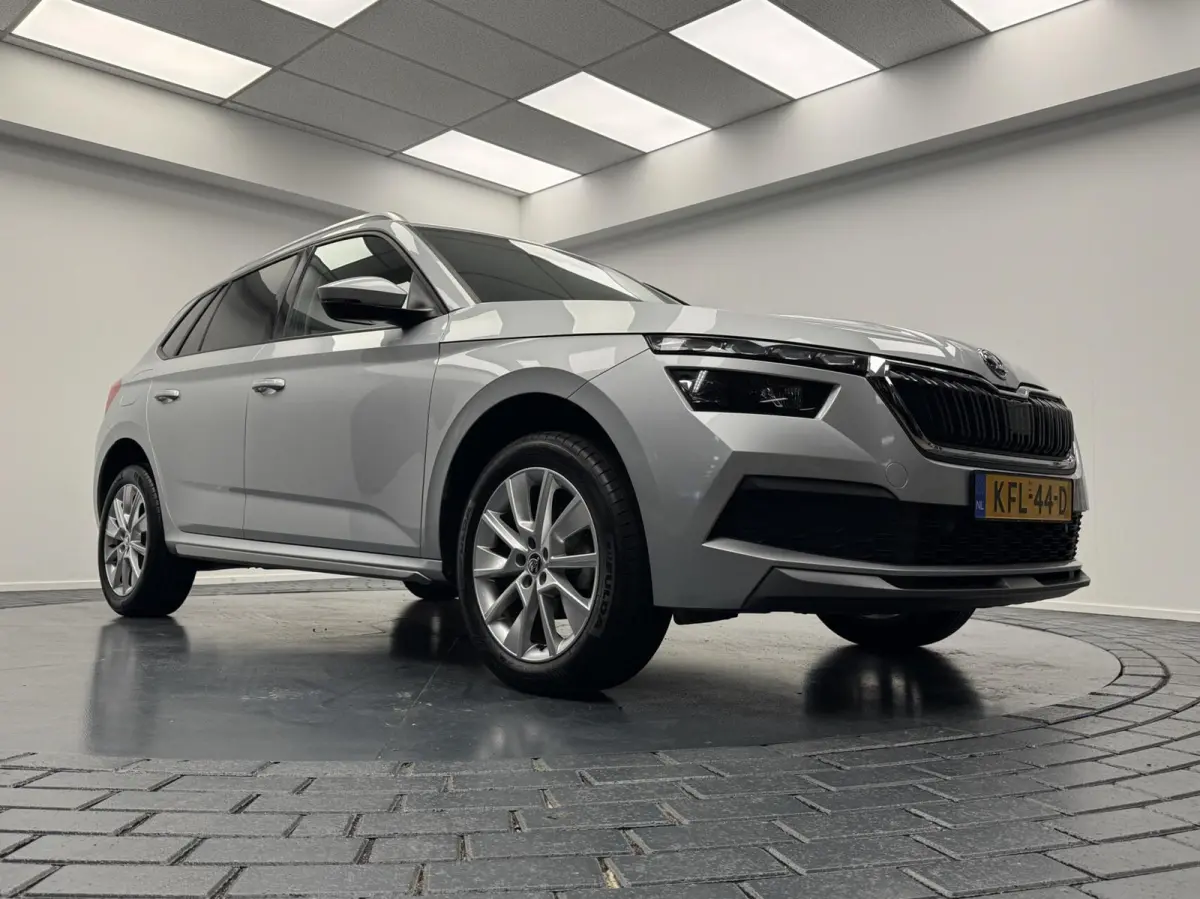 1.0 TSi Edition Automaat-Navigatie-Adapt.Cr.contr-Clima-Camera-Carplay-Parkeersensoren-Trekhaak-Lm17''velgen-Virtual