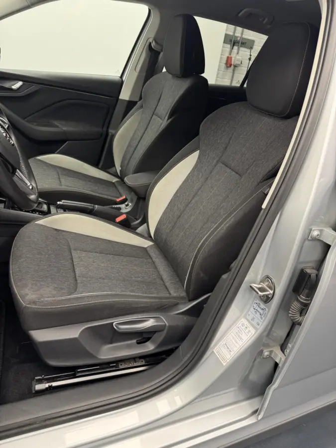 1.0 TSi Edition Automaat-Navigatie-Adapt.Cr.contr-Clima-Camera-Carplay-Parkeersensoren-Trekhaak-Lm17''velgen-Virtual