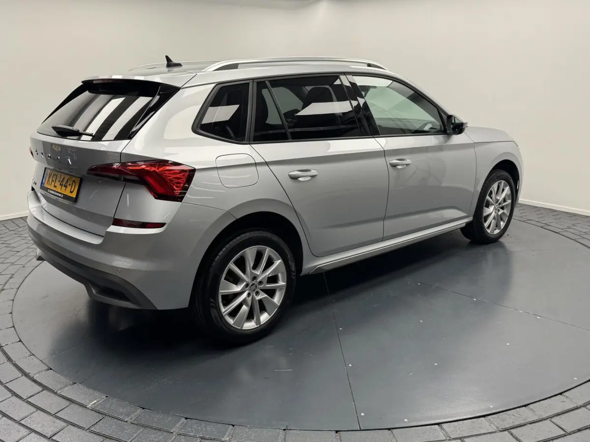 1.0 TSi Edition Automaat-Navigatie-Adapt.Cr.contr-Clima-Camera-Carplay-Parkeersensoren-Trekhaak-Lm17''velgen-Virtual