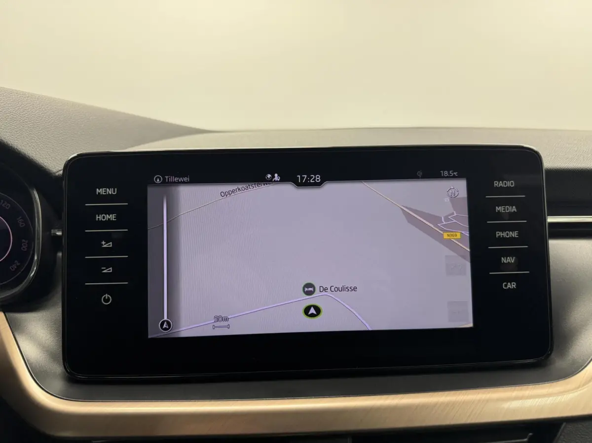 1.0 TSi Edition Automaat-Navigatie-Adapt.Cr.contr-Clima-Camera-Carplay-Parkeersensoren-Trekhaak-Lm17''velgen-Virtual