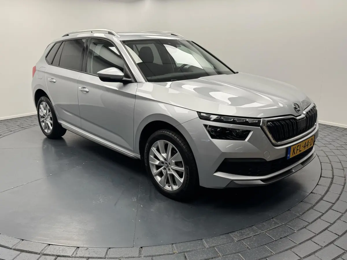 1.0 TSi Edition Automaat-Navigatie-Adapt.Cr.contr-Clima-Camera-Carplay-Parkeersensoren-Trekhaak-Lm17''velgen-Virtual