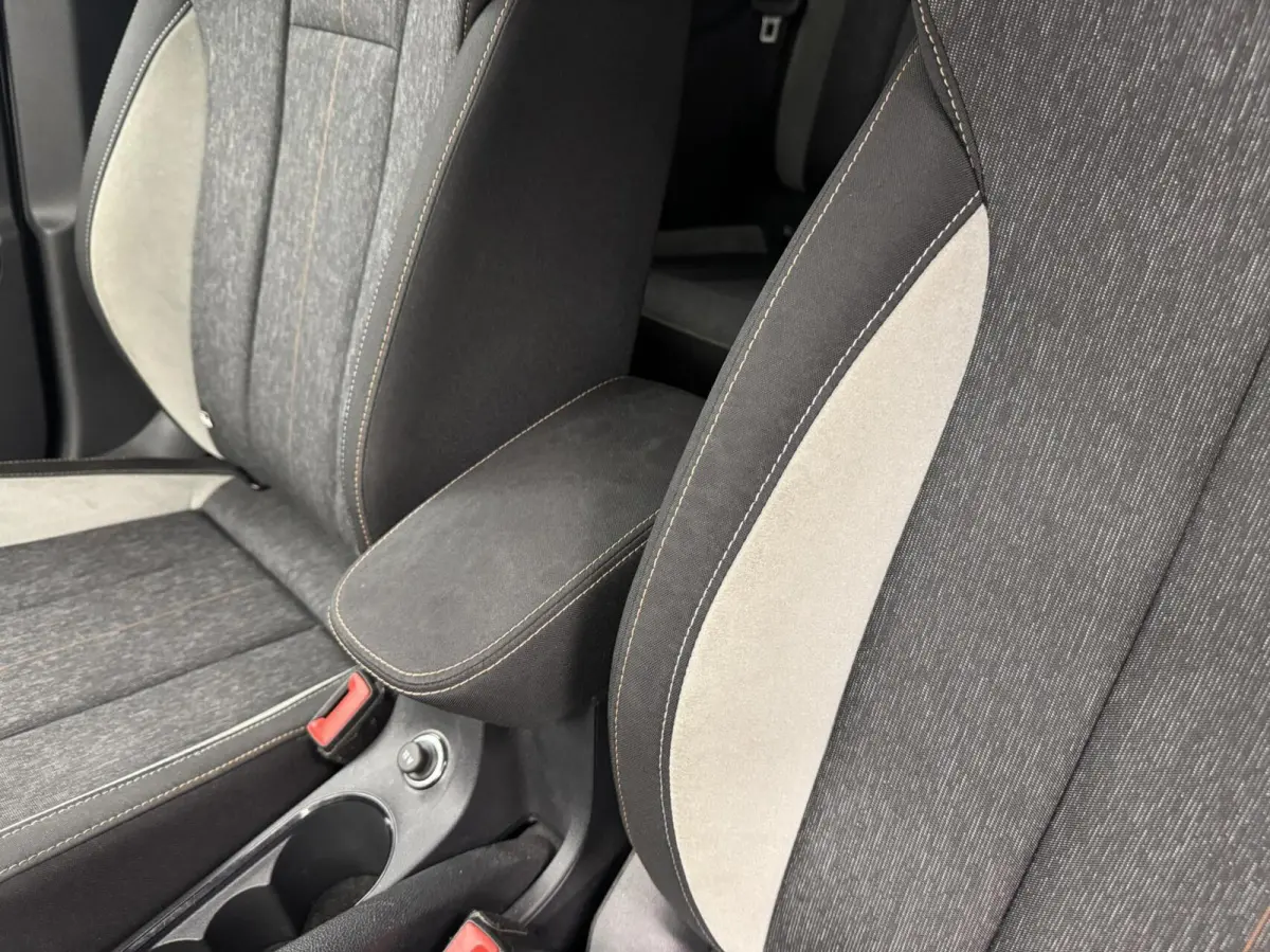 1.0 TSi Edition Automaat-Navigatie-Adapt.Cr.contr-Clima-Camera-Carplay-Parkeersensoren-Trekhaak-Lm17''velgen-Virtual