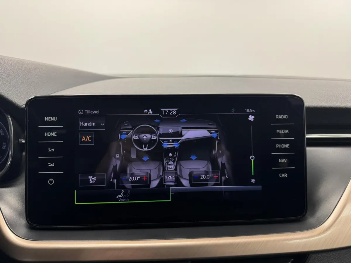 1.0 TSi Edition Automaat-Navigatie-Adapt.Cr.contr-Clima-Camera-Carplay-Parkeersensoren-Trekhaak-Lm17''velgen-Virtual