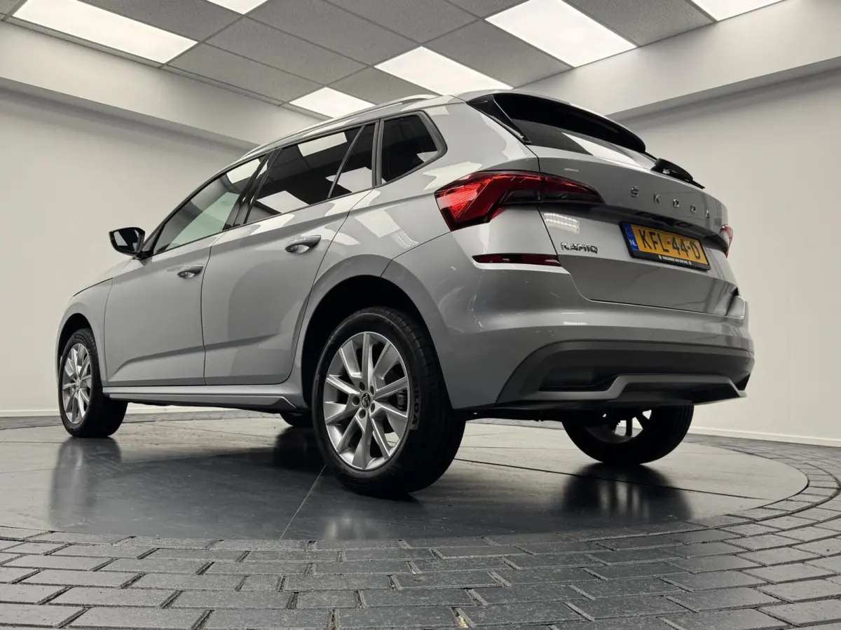 1.0 TSi Edition Automaat-Navigatie-Adapt.Cr.contr-Clima-Camera-Carplay-Parkeersensoren-Trekhaak-Lm17''velgen-Virtual