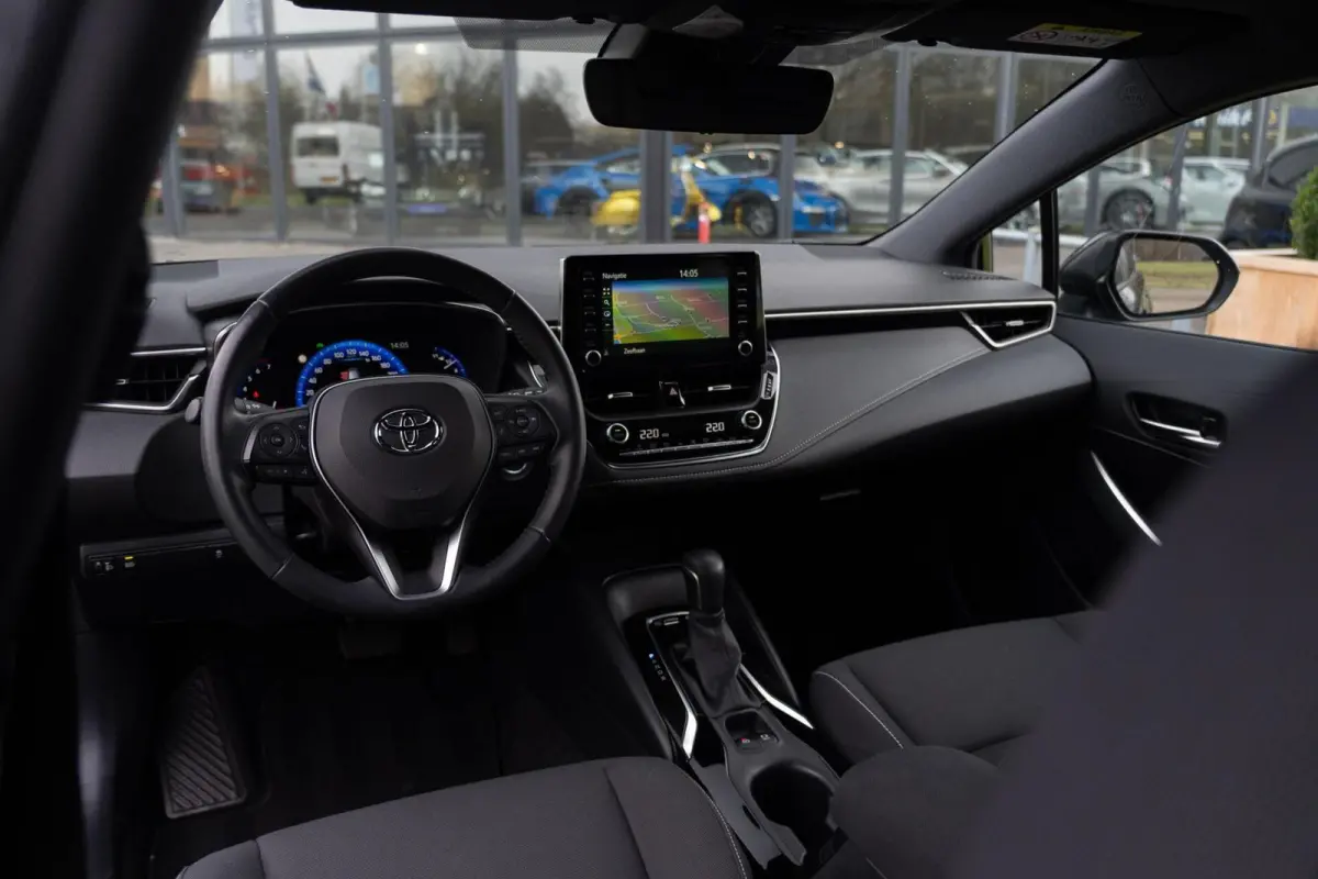 1.8 Hybrid First Edition|Org NL NAP|1ste Eig|Trekhaak|Automaat|LED|Adaptive Cruise|Camera|Dealer Onderhouden