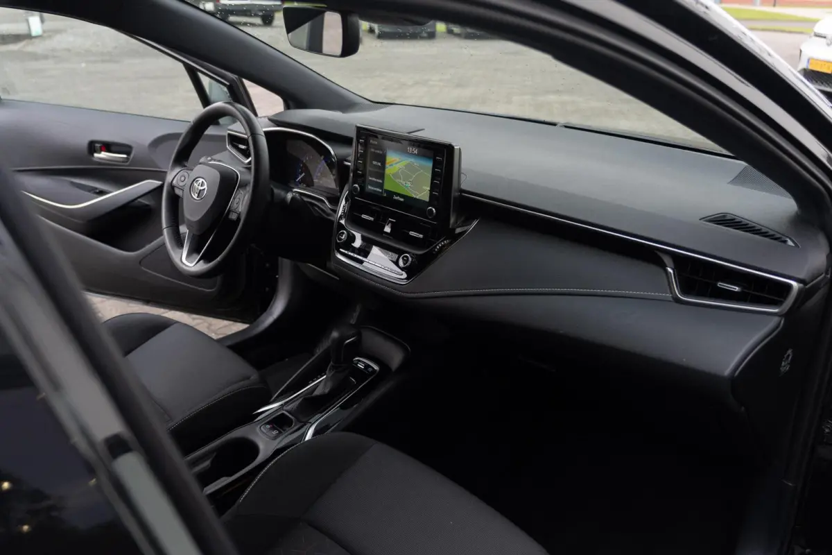 1.8 Hybrid First Edition|Org NL NAP|1ste Eig|Trekhaak|Automaat|LED|Adaptive Cruise|Camera|Dealer Onderhouden