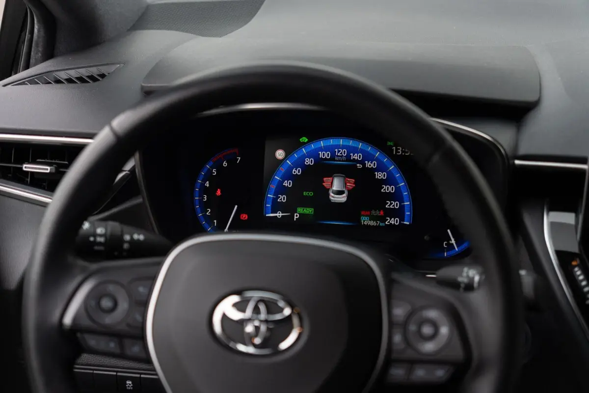 1.8 Hybrid First Edition|Org NL NAP|1ste Eig|Trekhaak|Automaat|LED|Adaptive Cruise|Camera|Dealer Onderhouden