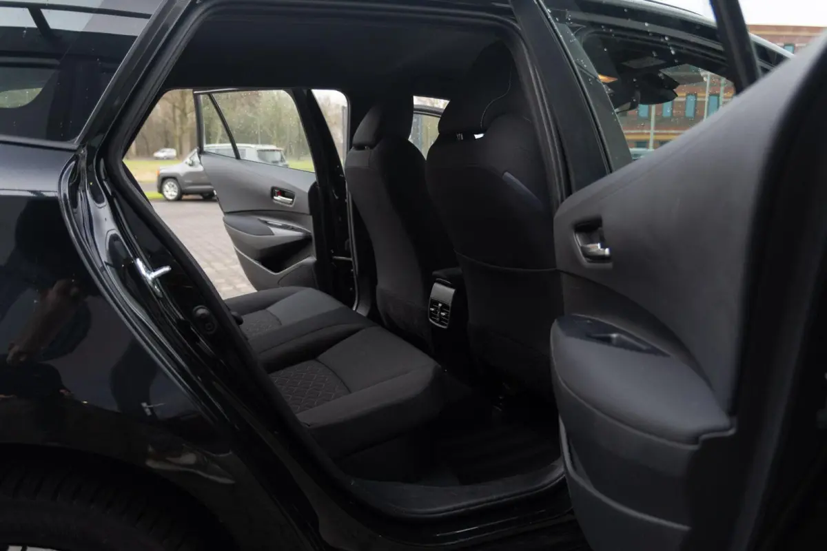 1.8 Hybrid First Edition|Org NL NAP|1ste Eig|Trekhaak|Automaat|LED|Adaptive Cruise|Camera|Dealer Onderhouden