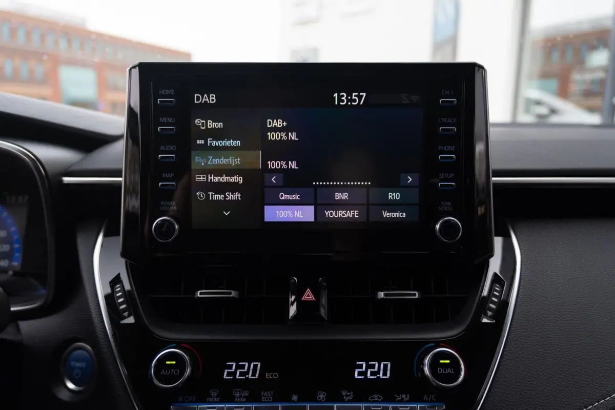 1.8 Hybrid First Edition|Org NL NAP|1ste Eig|Trekhaak|Automaat|LED|Adaptive Cruise|Camera|Dealer Onderhouden