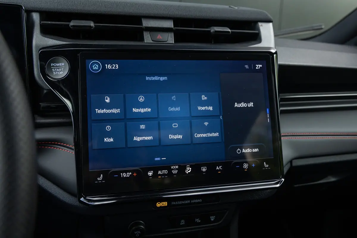1.0 EcoBoost ST-Line X | Panoramadak | Adaptieve cruise | Matrix LED | B&O Audio | 360 camera | 19 INCH | Winter-pack