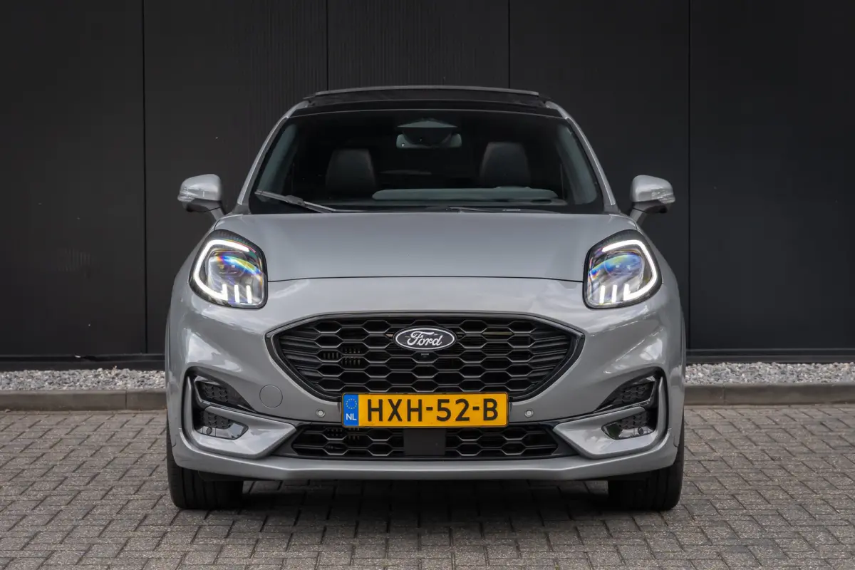 1.0 EcoBoost ST-Line X | Panoramadak | Adaptieve cruise | Matrix LED | B&O Audio | 360 camera | 19 INCH | Winter-pack